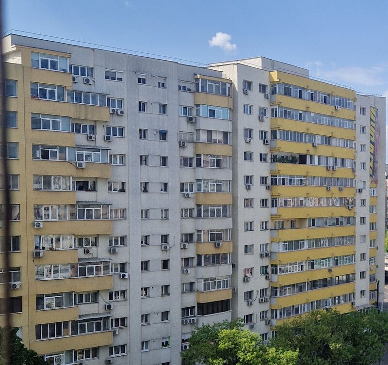 Obor, Colentina D-na Ghica, langa parcul Plumbuita